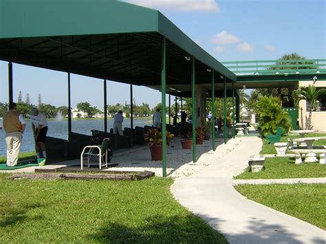 aqua golf driving range.